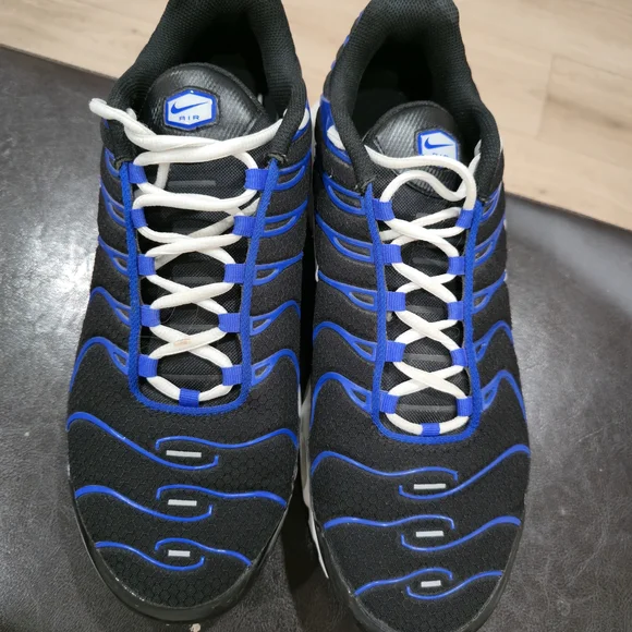 Nike Air Black with Blue Highlights Sneakers - Picture 1 of 7